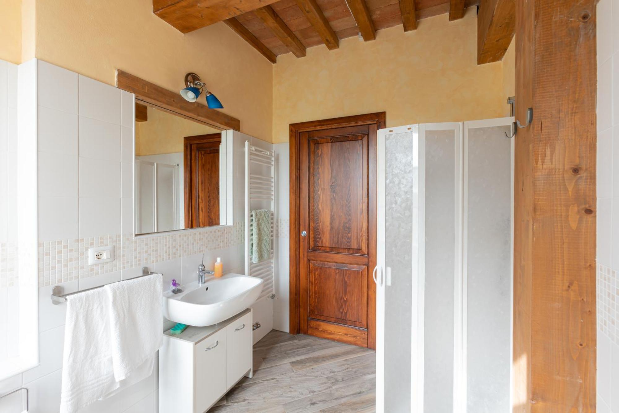 Agriturismo La Valle Della Lavanda - Podere Mezzastrada Fauglia ห้อง รูปภาพ