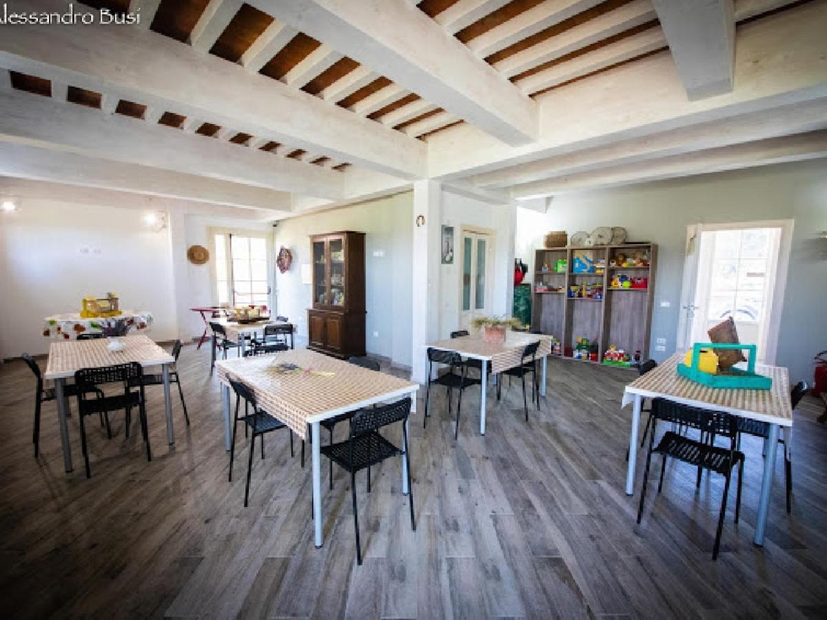 Agriturismo La Valle Della Lavanda - Podere Mezzastrada Fauglia ภายนอก รูปภาพ